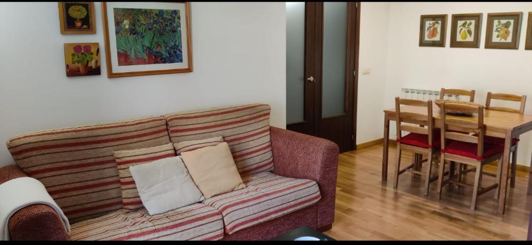 Ferienwohnung CHECK-IN CASAS Labert Benasque Exterior foto